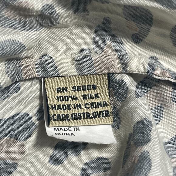 Calvin Klein 100% Silk Leopard Tunic Button Up Tunic Top Sz S Mob Wife Oversized - Picture 7 of 8